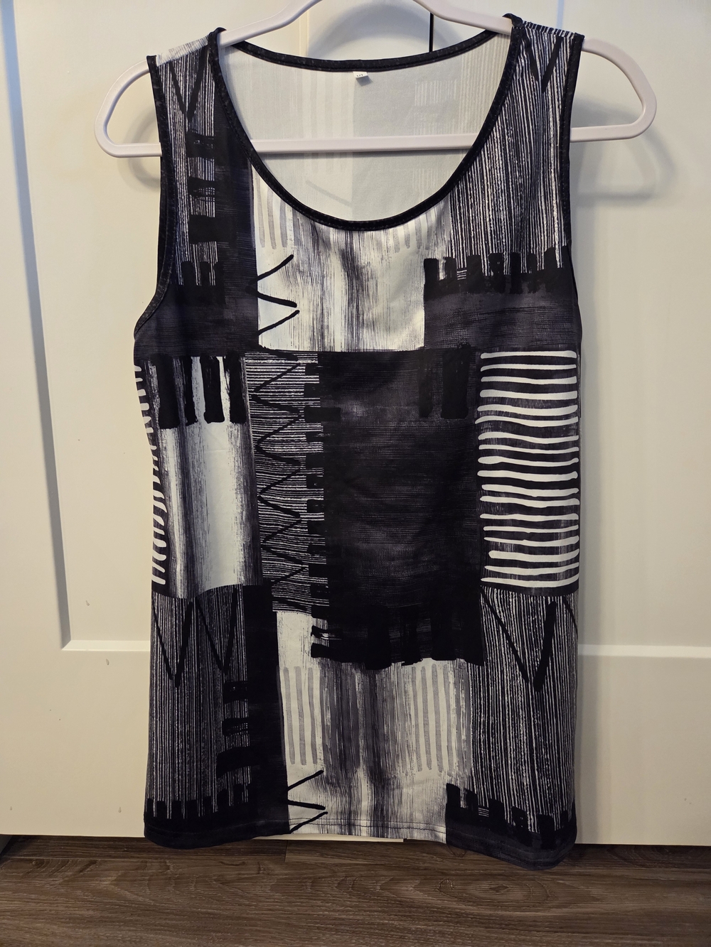 Black & White Abstract Print Tank Top